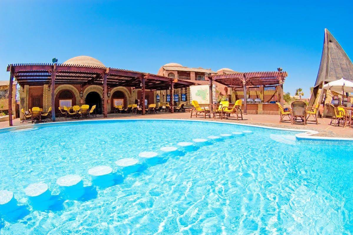 Albatros Beach Club And Aqua Park Hotel Marsa Alam Exterior photo